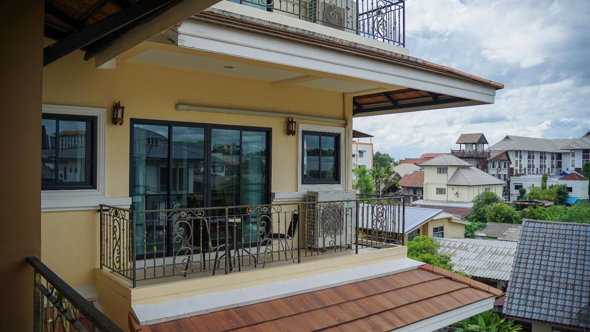 Laph Kham House Aparthotel Chiang Mai Buitenkant foto