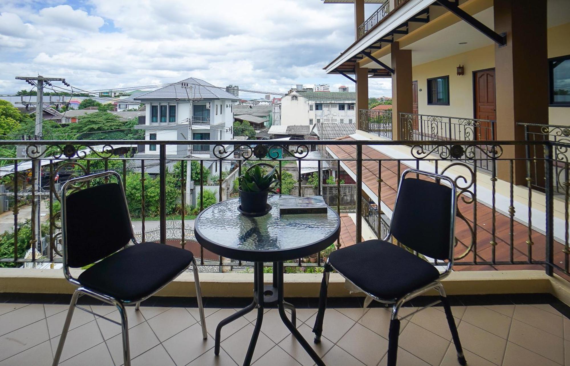 Laph Kham House Aparthotel Chiang Mai Buitenkant foto