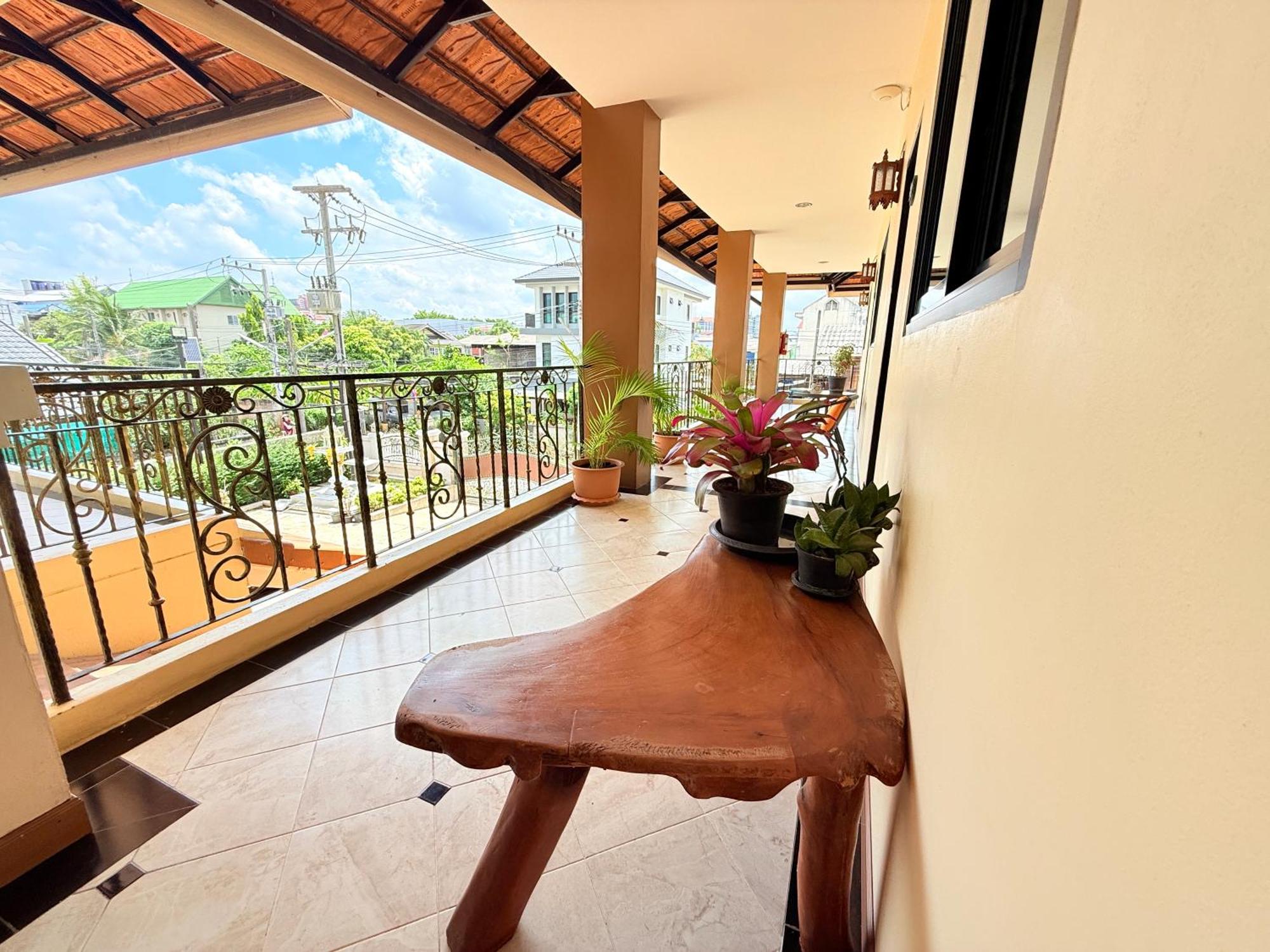 Laph Kham House Aparthotel Chiang Mai Buitenkant foto